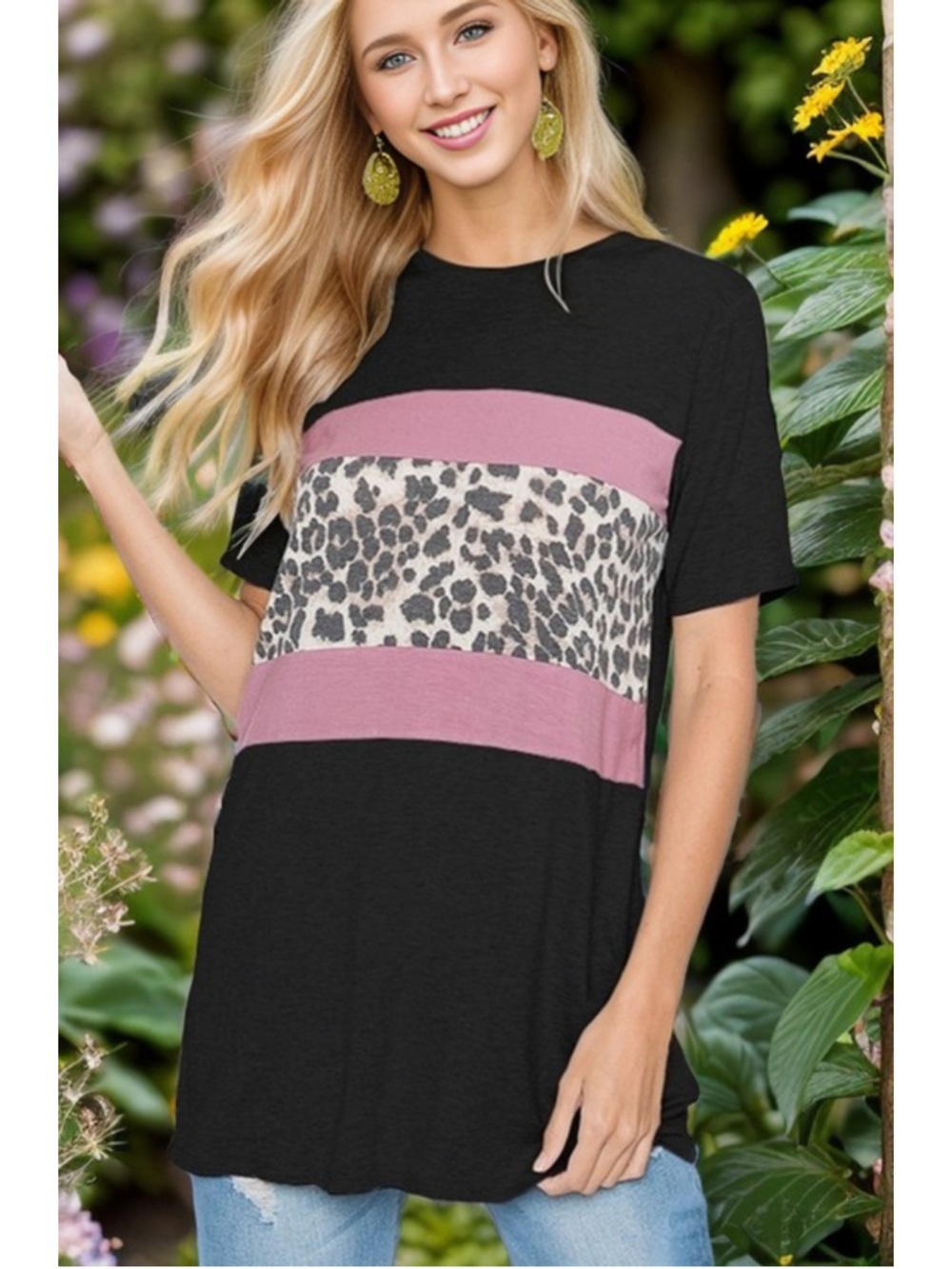 NWOT Heimish Short Sleeve Top with Animal Print size Small